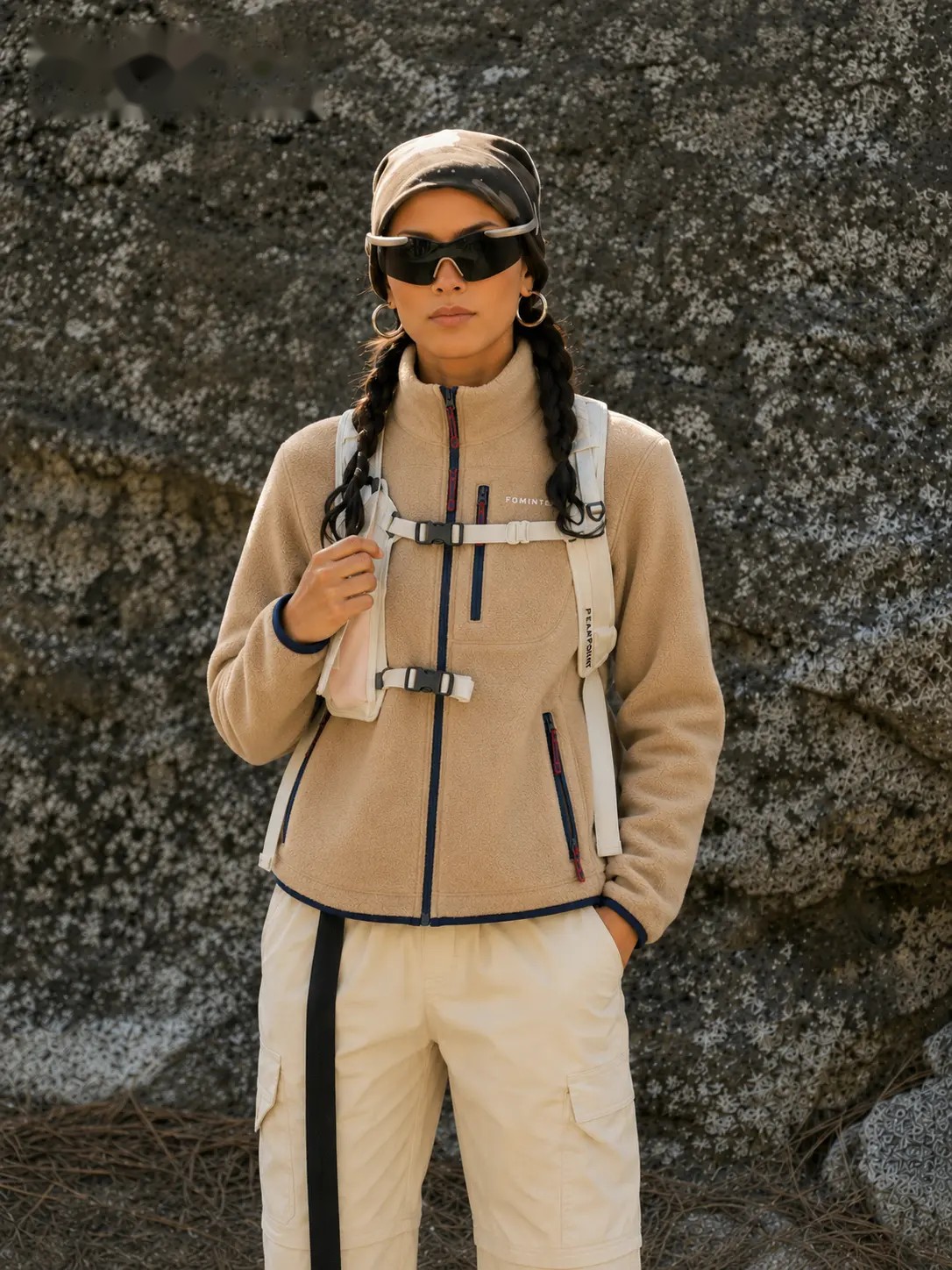 Chaqueta polar outdoor con paneles en contraste caqui, imagen 4