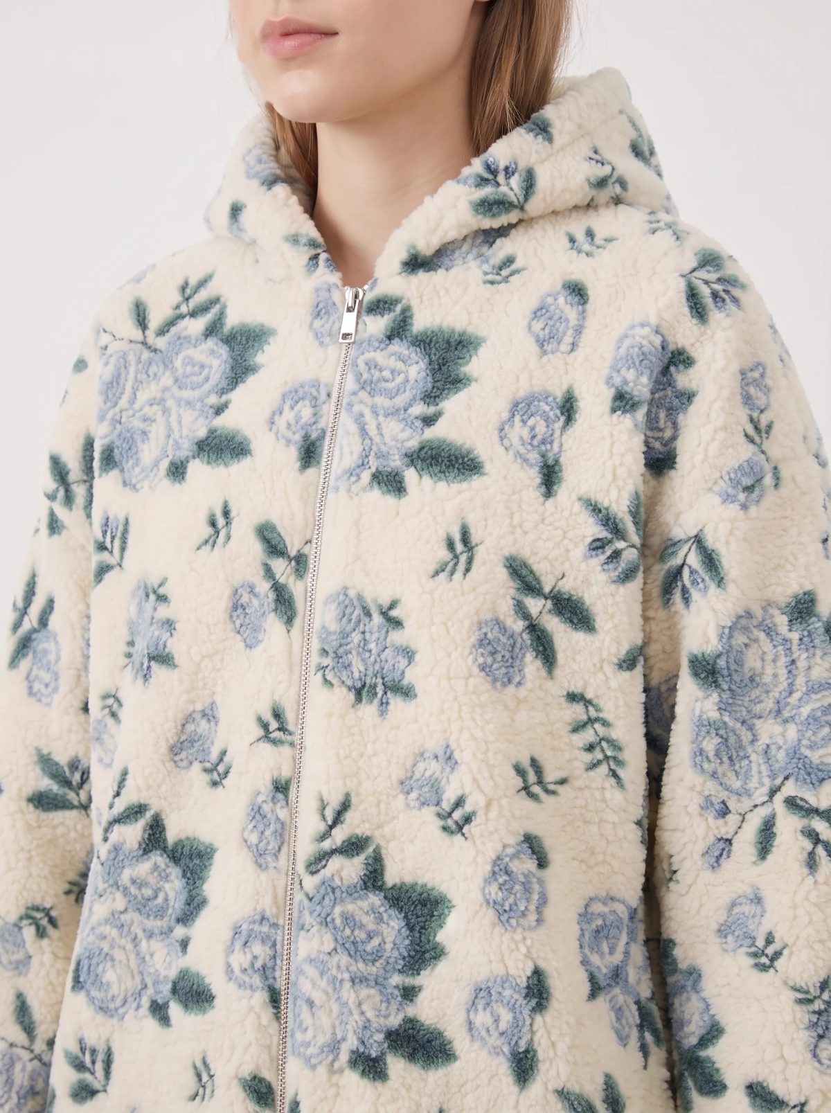Chaqueta sherpa de pelo alto con cuello alto · tono II, imagen 4