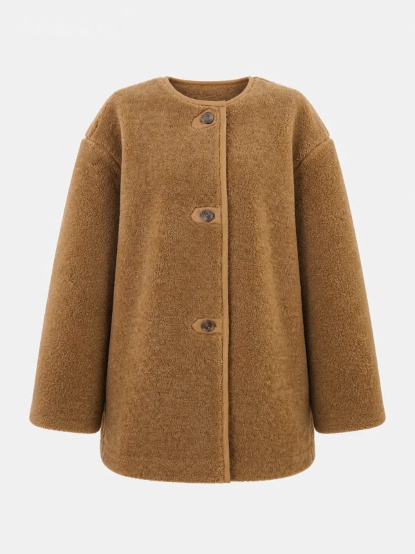 Chaqueta sherpa de pelo alto con cuello alto · tono IV