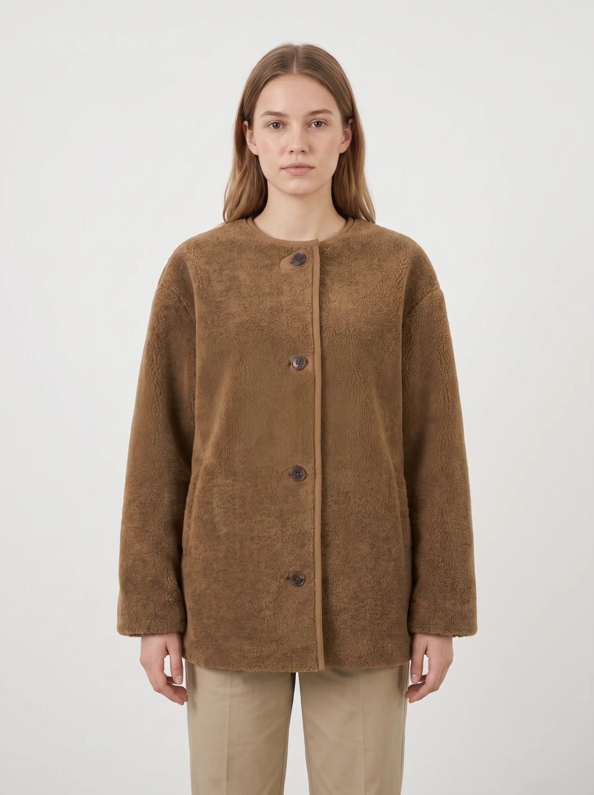 Chaqueta sherpa de pelo alto con cuello alto · tono IV, imagen 2